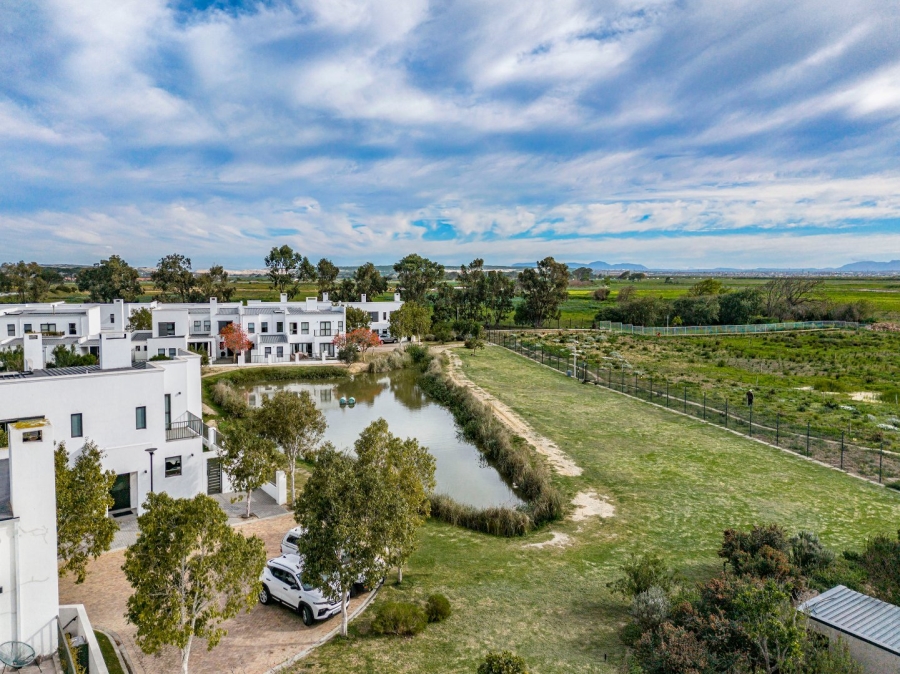 4 Bedroom Property for Sale in Croydon Gardens Estate Western Cape